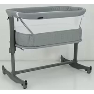 2Me Bed side crib