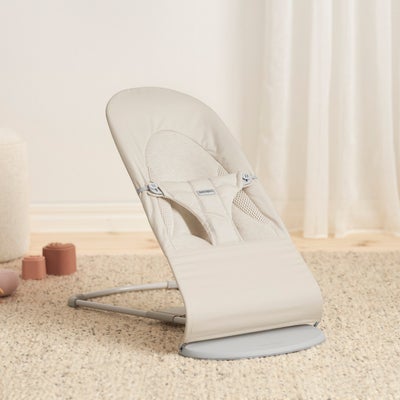 BabyBjörn Balance Soft Babysitter Ljusbeige