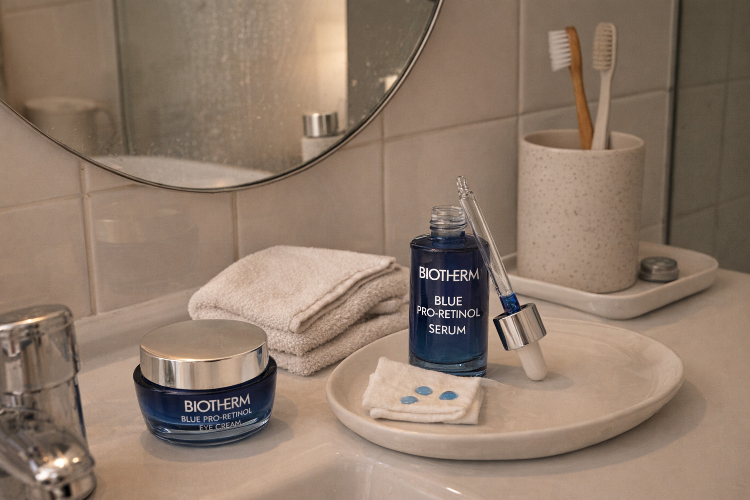 Biotherm Blue Pro-Retinol Moisturizing Eye Cream