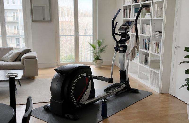 Crosstrainer I.Super Khronos Stål Svart/Röd - BH Fitness